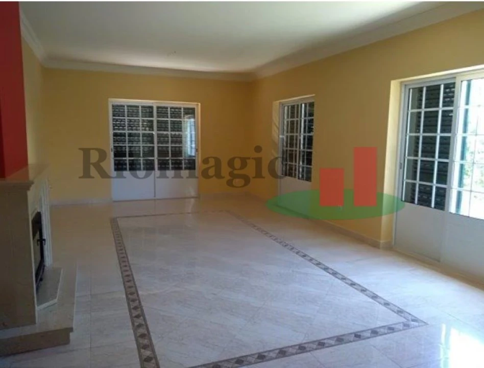 Moradia T3 para Venda em Benavente Foto 4