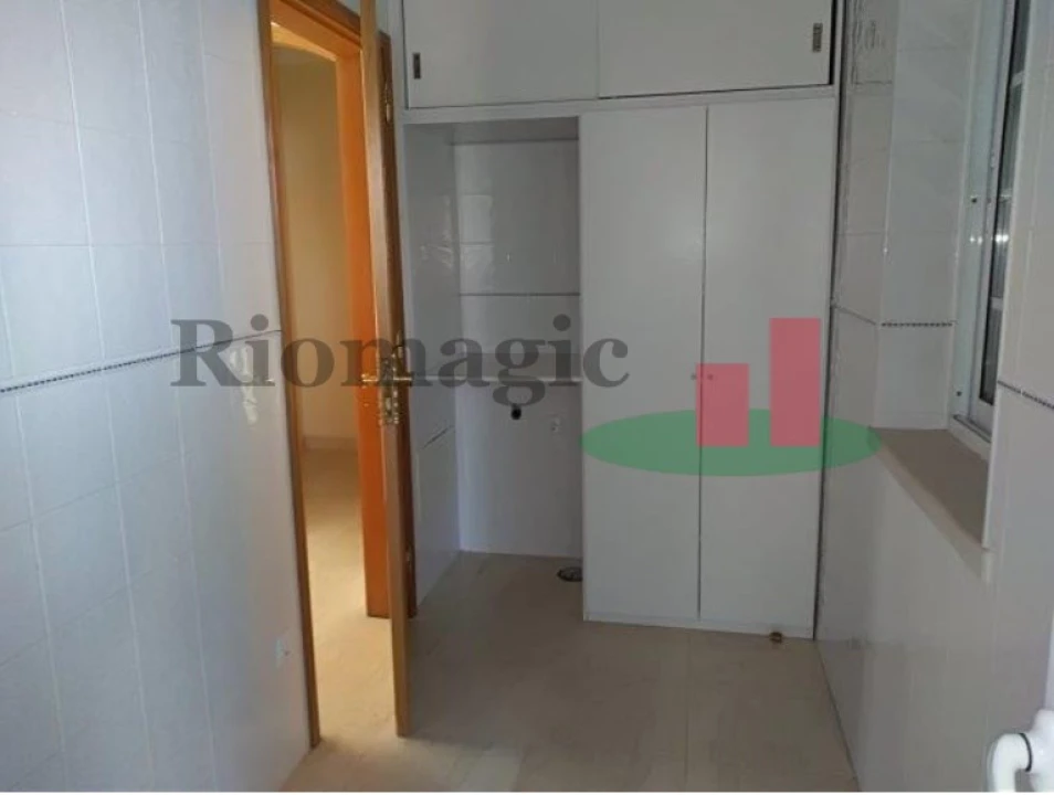 Moradia T3 para Venda em Benavente Foto 11