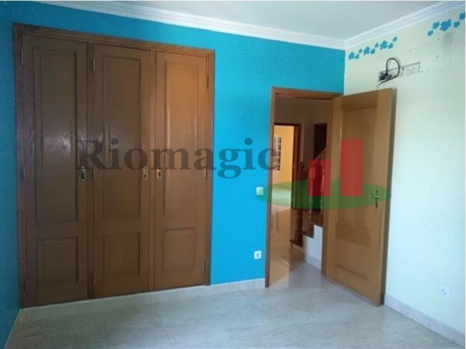 Moradia T3 para Venda em Benavente Foto 23