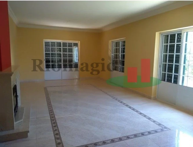 Moradia T3 para Venda em Benavente Foto 4