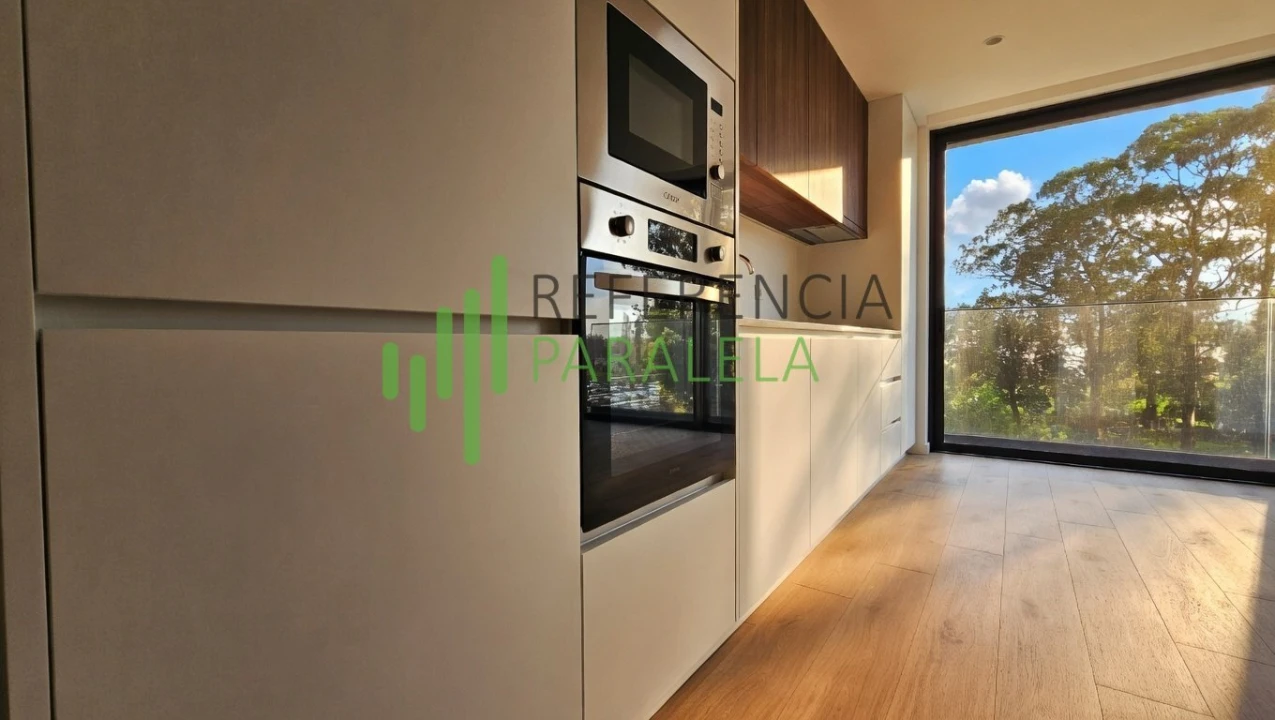 Apartamento T0 para Venda em São Mamede de Infesta e Senhora da Hora Foto 1