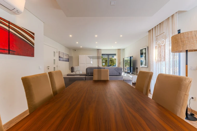 Moradia T4 para Venda em São Domingos de Rana Foto 10