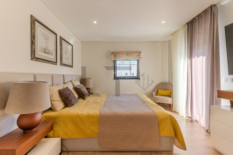 Moradia T4 para Venda em São Domingos de Rana Foto 24