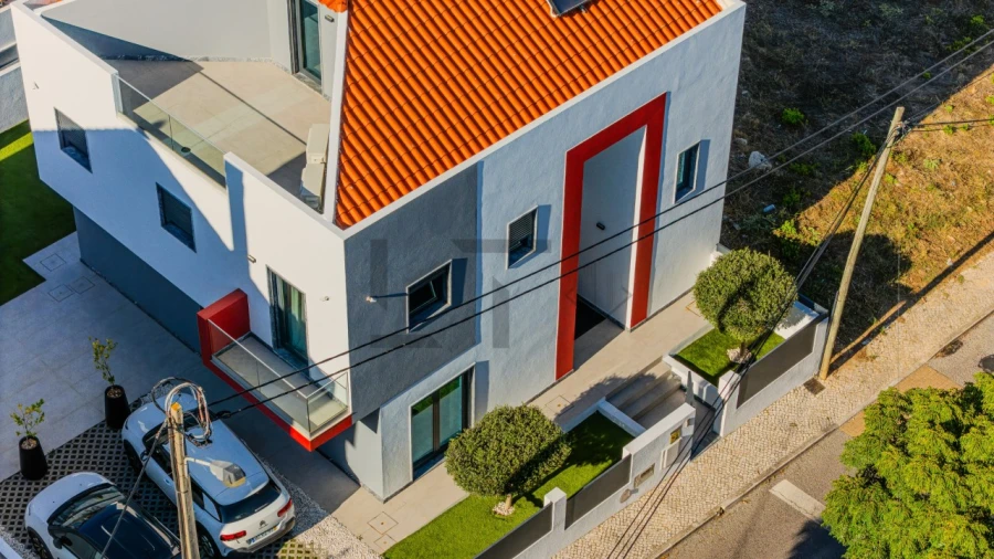 Moradia T4 para Venda em São Domingos de Rana Foto 49