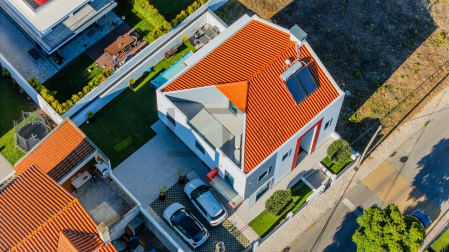 Moradia T4 para Venda em São Domingos de Rana Foto 52