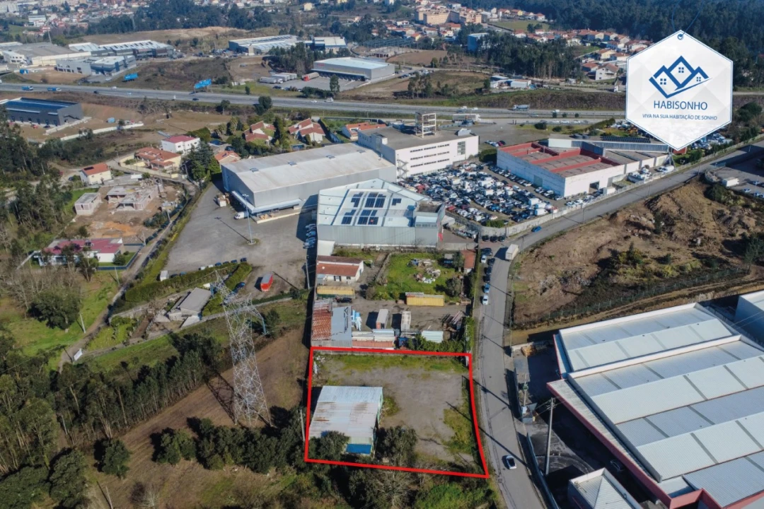 Terreno Comércio / Armazém para Venda em Recarei Foto 1
