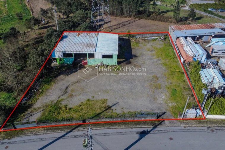 Terreno Comércio / Armazém para Venda em Recarei Foto 2