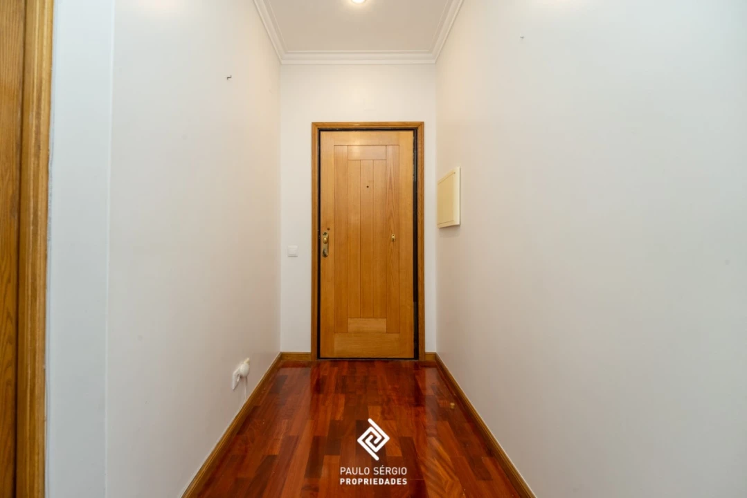 Apartamento T3 para Arrendamento em Espinho Foto 2