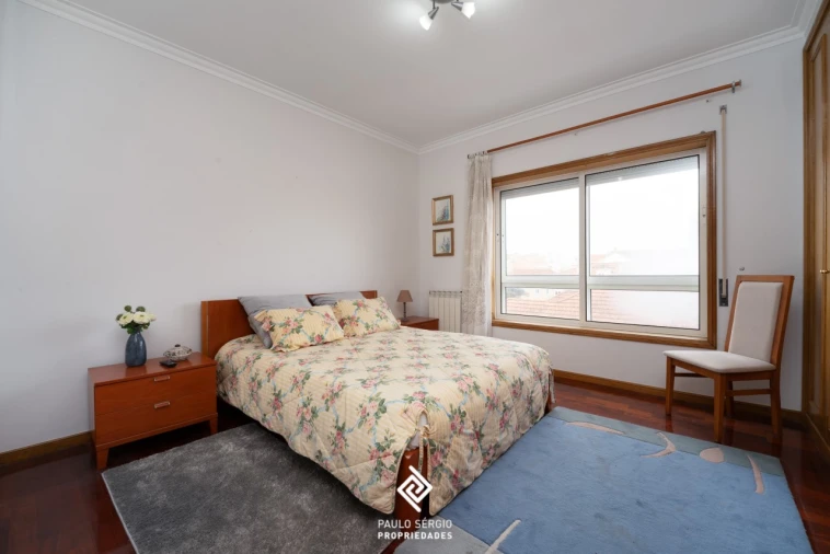 Apartamento T3 para Arrendamento em Espinho Foto 8