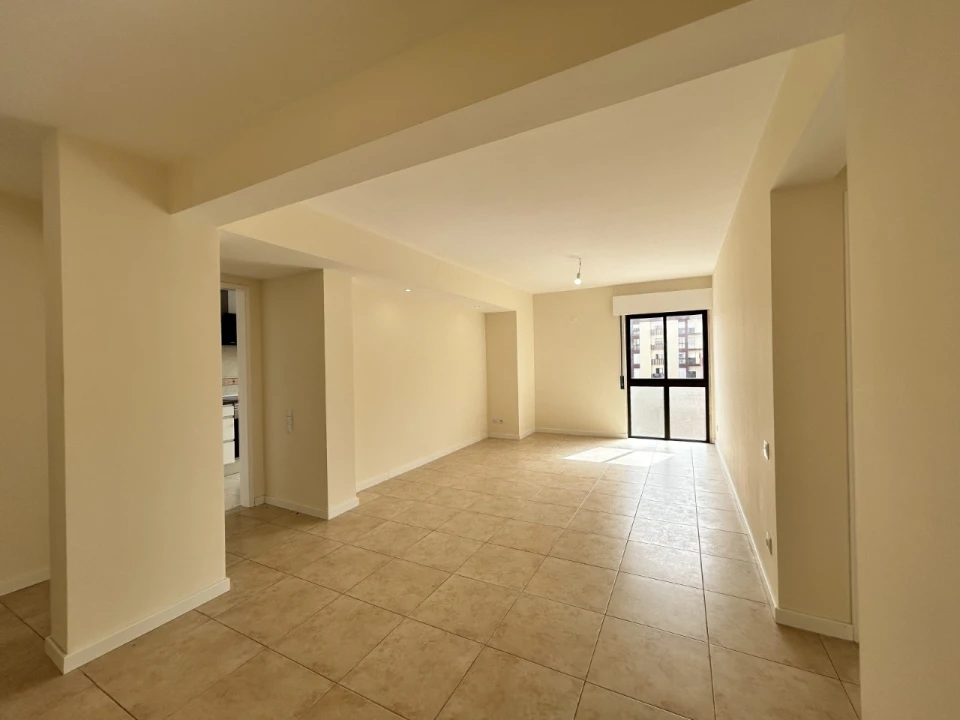 Apartamento T2 para Venda em Algueirão-Mem Martins Foto 7