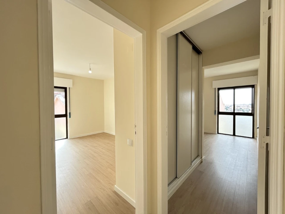 Apartamento T2 para Venda em Algueirão-Mem Martins Foto 10