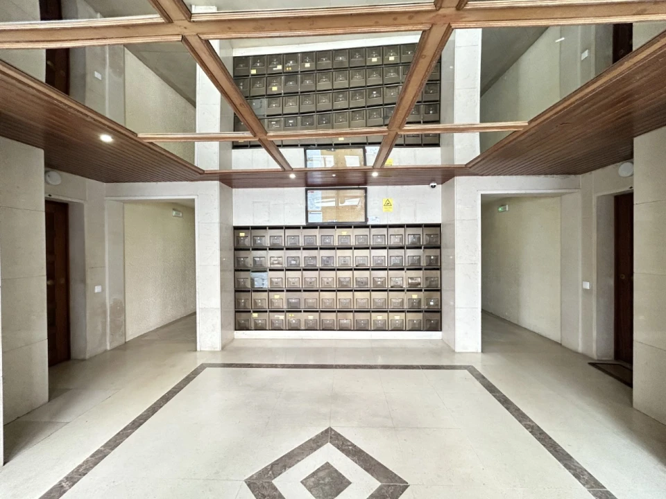 Apartamento T2 para Venda em Algueirão-Mem Martins Foto 20