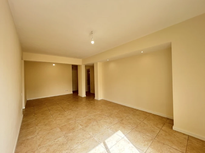 Apartamento T2 para Venda em Algueirão-Mem Martins Foto 8