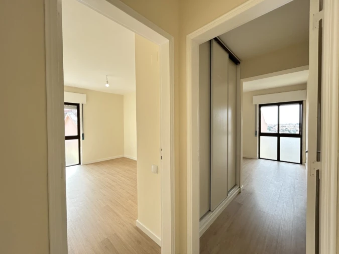 Apartamento T2 para Venda em Algueirão-Mem Martins Foto 10