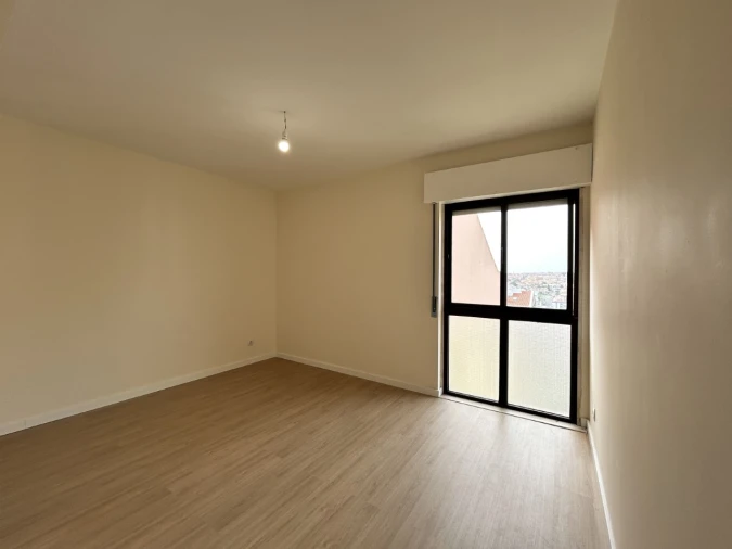 Apartamento T2 para Venda em Algueirão-Mem Martins Foto 16