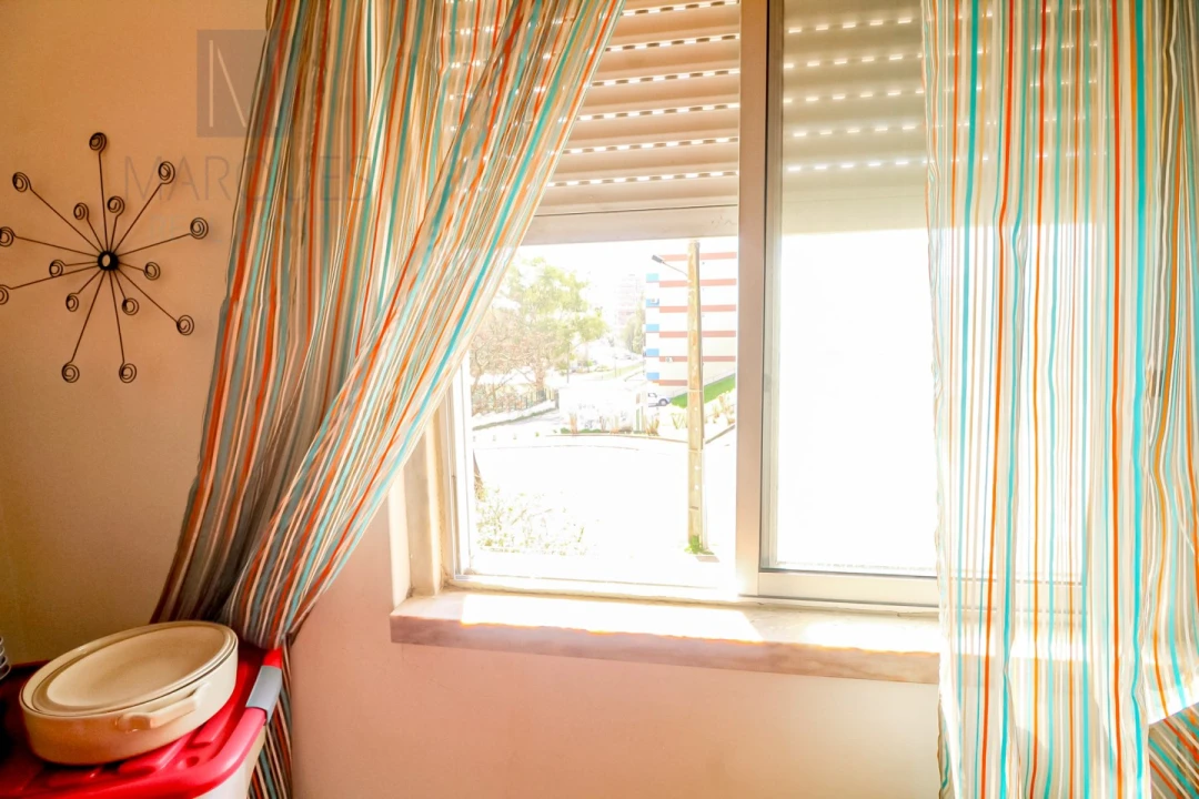 Apartamento T3 para Venda em Laranjeiro e Feijó Foto 11