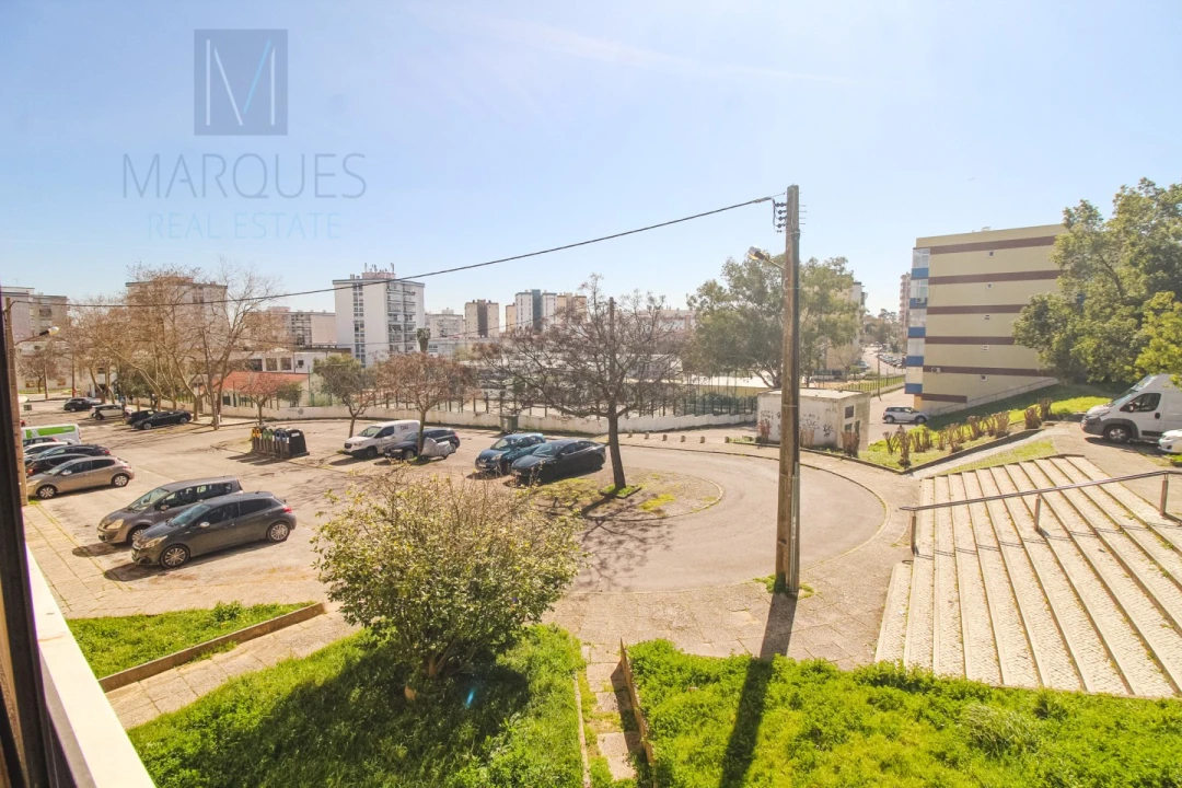 Apartamento T3 para Venda em Laranjeiro e Feijó Foto 29