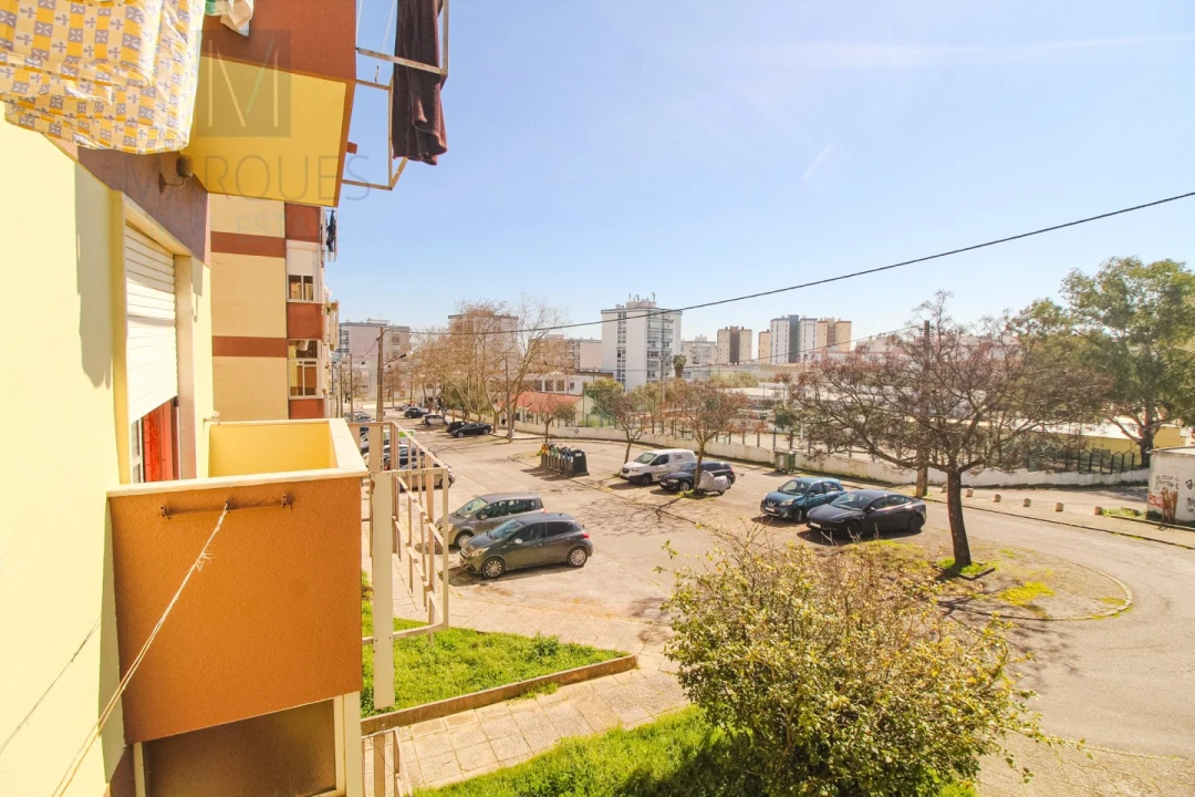 Apartamento T3 para Venda em Laranjeiro e Feijó Foto 30