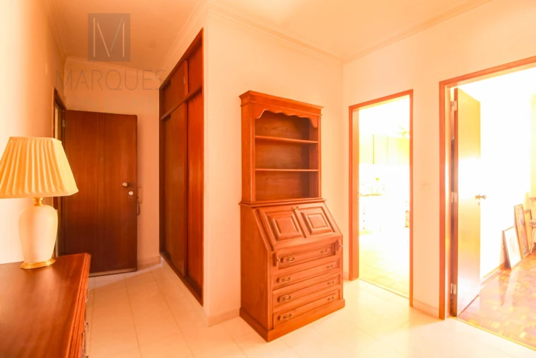 Apartamento T3 para Venda em Laranjeiro e Feijó Foto 2