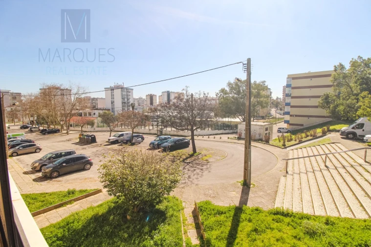 Apartamento T3 para Venda em Laranjeiro e Feijó Foto 29