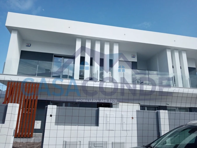 Moradia T3 para Venda em Fernao Ferro Foto 1