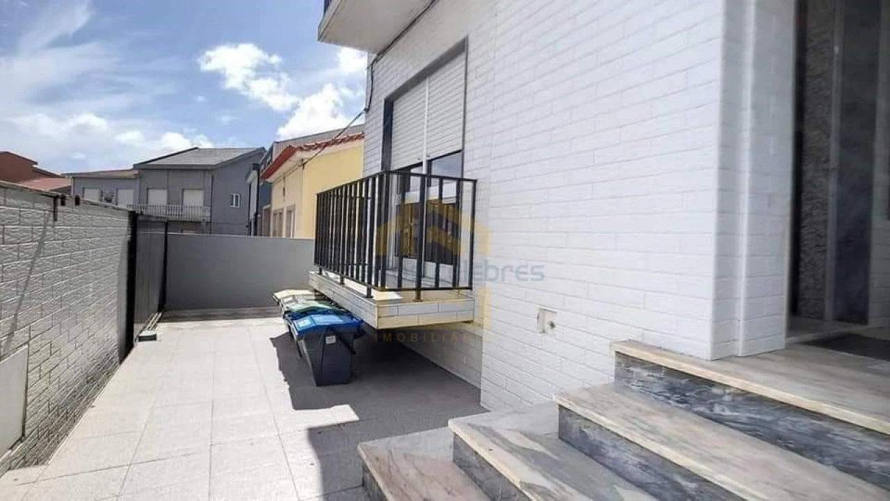 Apartamento T4 para Venda em Vila do Conde Foto 1