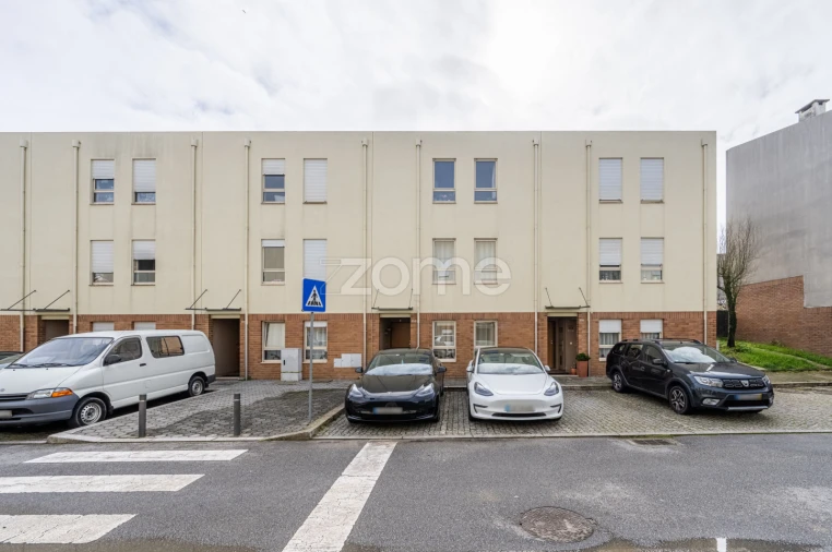 Apartamento T2 para Venda em Gulpilhares e Valadares Foto 17