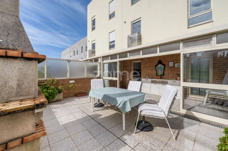 Apartamento T2 para Venda em Gulpilhares e Valadares Foto 1