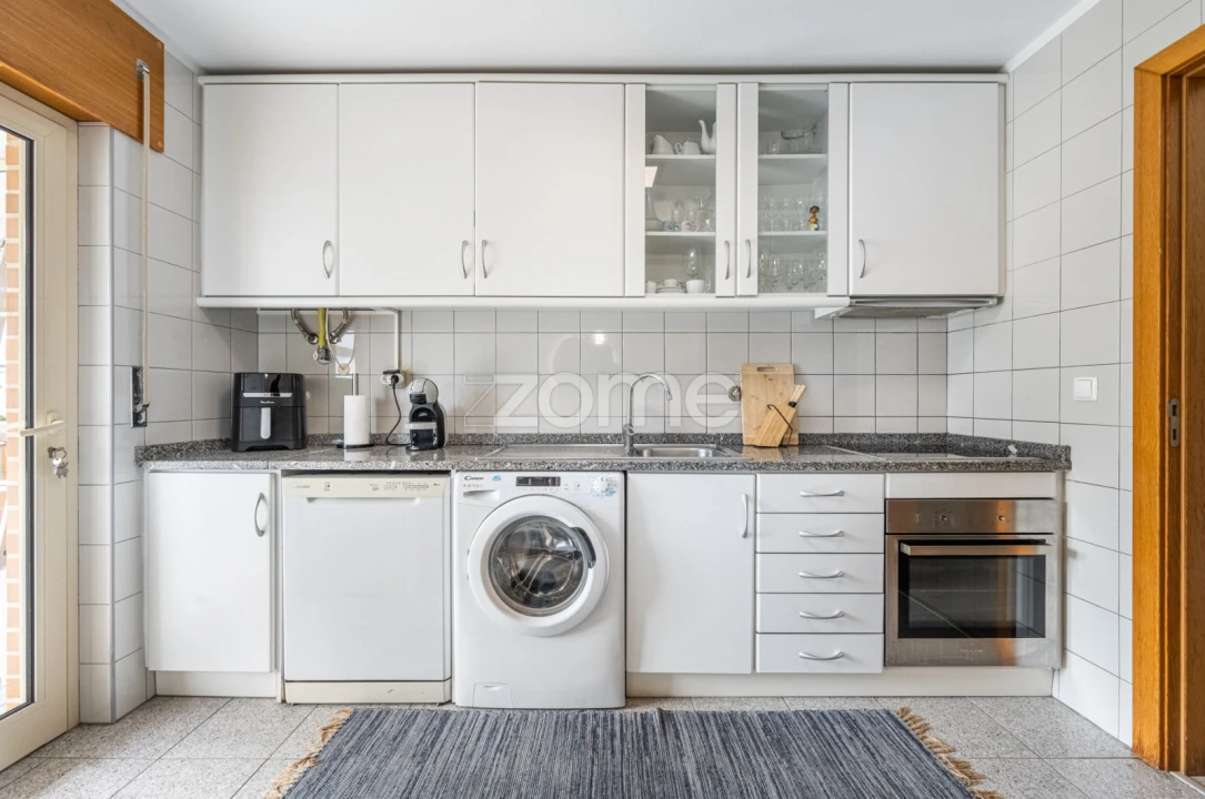 Apartamento T2 para Venda em Gulpilhares e Valadares Foto 9