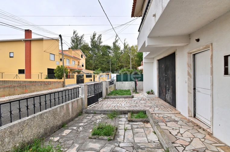 Moradia T6 para Venda em São Domingos de Rana Foto 6