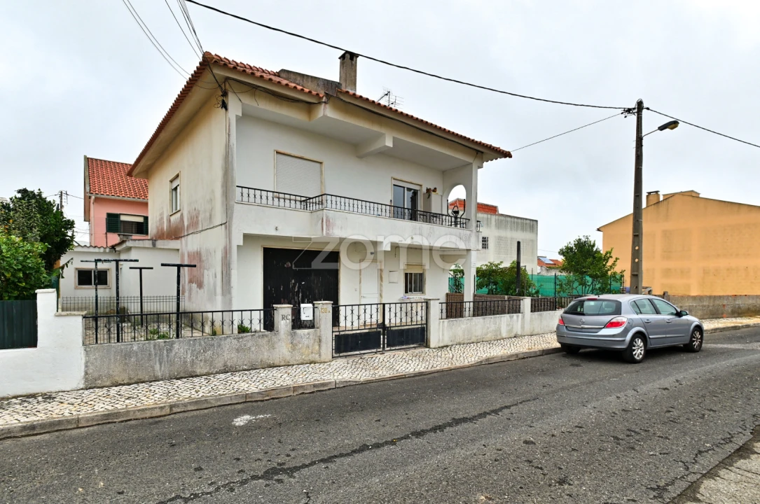 Moradia T6 para Venda em São Domingos de Rana Foto 3