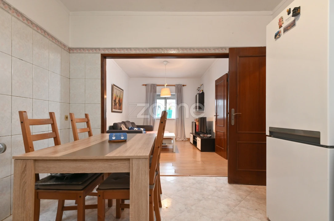 Moradia T6 para Venda em São Domingos de Rana Foto 12