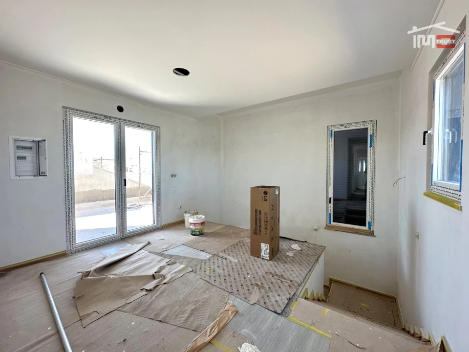 Moradia T4 para Venda em Atalaia e Alto Estanqueiro-Jardia Foto 25