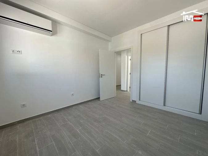 Moradia T4 para Venda em Atalaia e Alto Estanqueiro-Jardia Foto 12