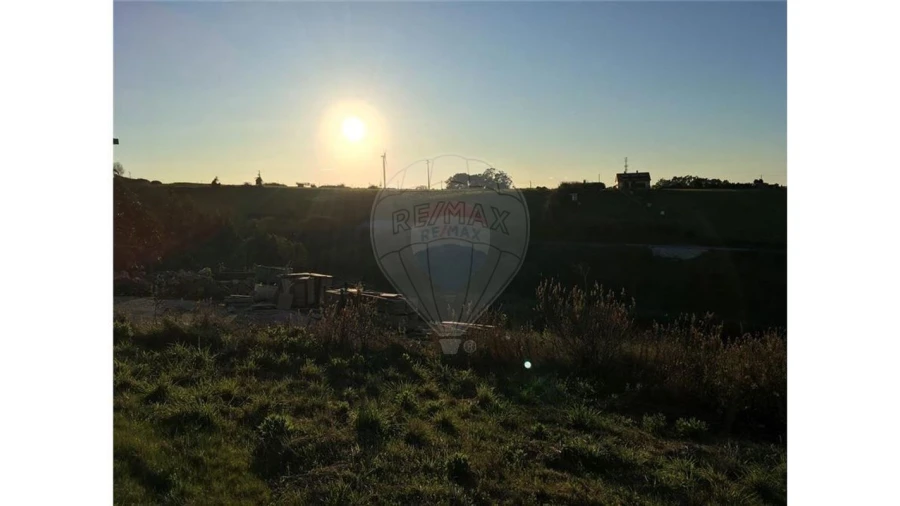 Terreno para Venda em Cela Foto 5