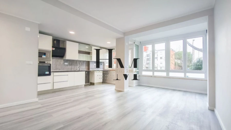 Apartamento T2 para Venda em Oeiras e São Julião da Barra, Paço de Arcos e Caxias Foto 1