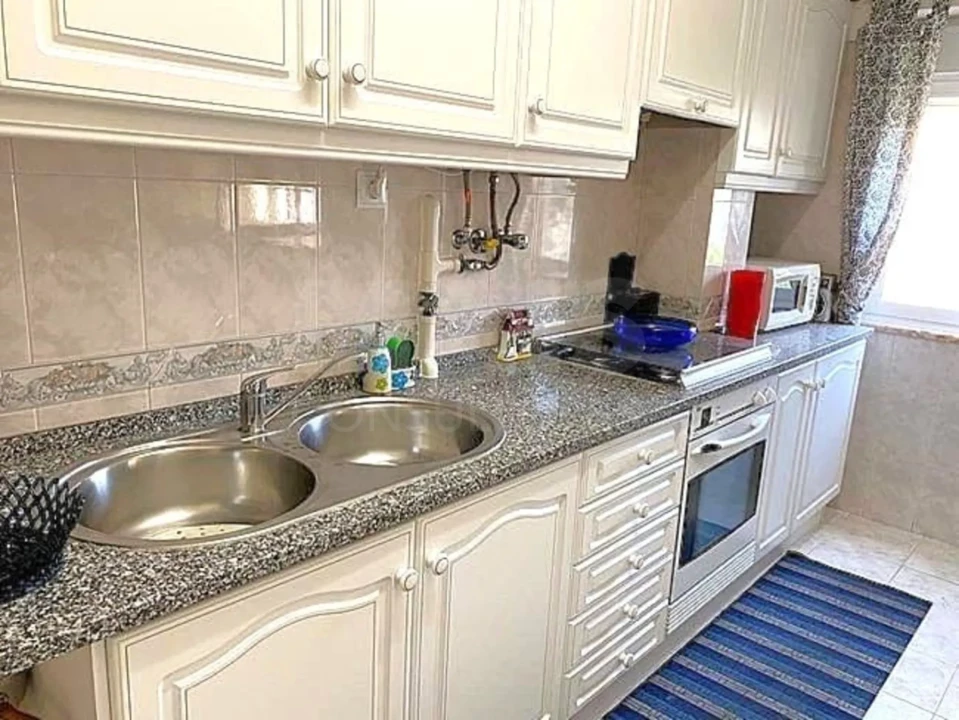 Apartamento T4 para Venda em Venteira Foto 6