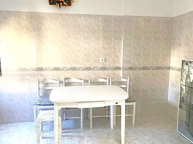 Apartamento T4 para Venda em Venteira Foto 7