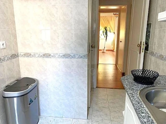 Apartamento T4 para Venda em Venteira Foto 9