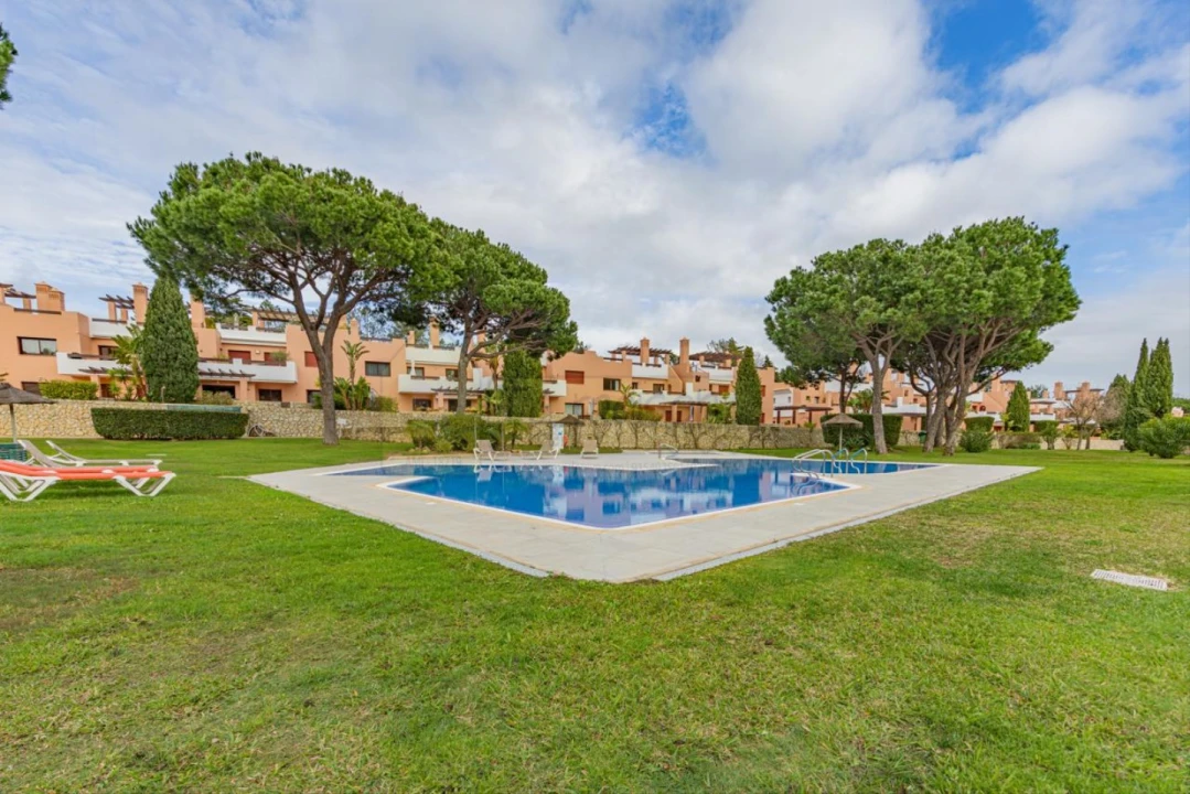 Moradia T3 para Venda em Quarteira Foto 1