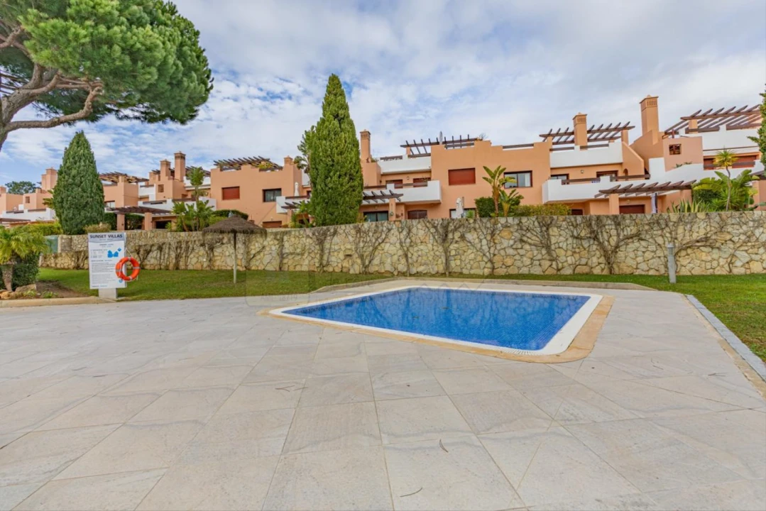 Moradia T3 para Venda em Quarteira Foto 44