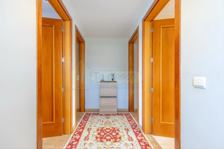 Moradia T3 para Venda em Quarteira Foto 17