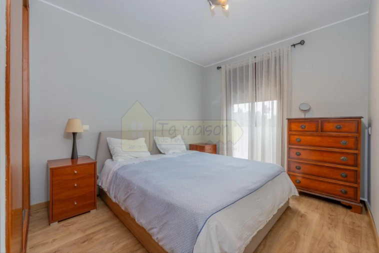 Moradia T3 para Venda em Quarteira Foto 18