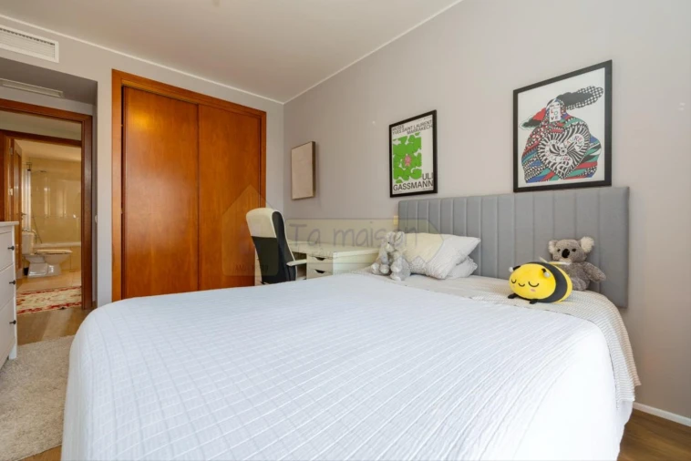 Moradia T3 para Venda em Quarteira Foto 21