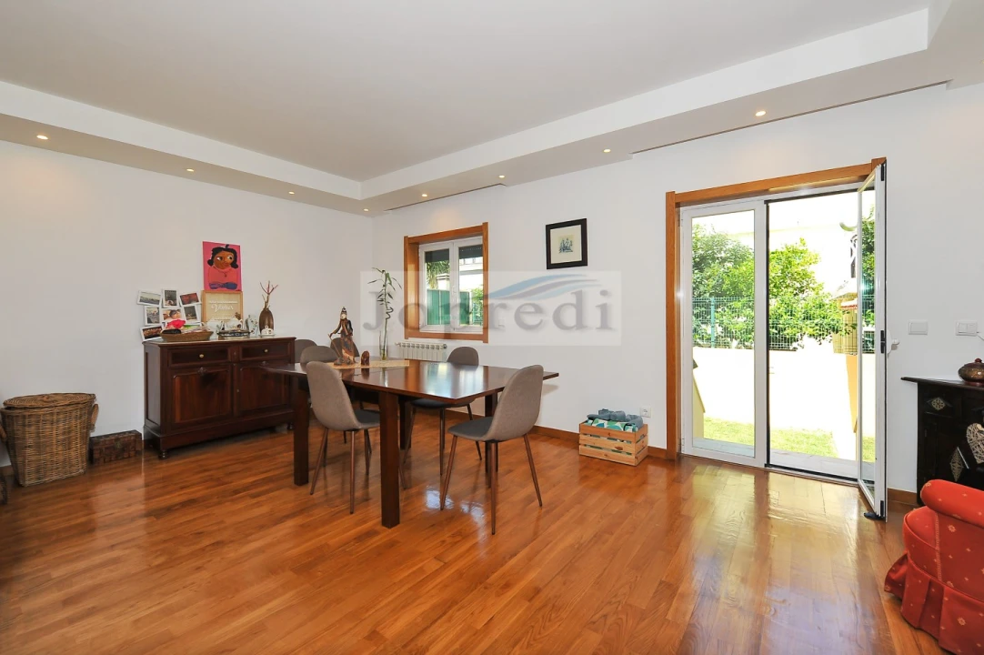 Moradia T3 para Venda em São Domingos de Rana Foto 5