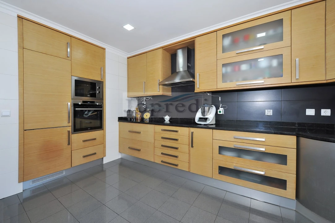 Moradia T3 para Venda em São Domingos de Rana Foto 9