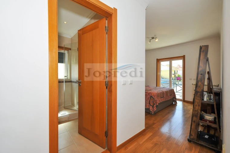 Moradia T3 para Venda em São Domingos de Rana Foto 11