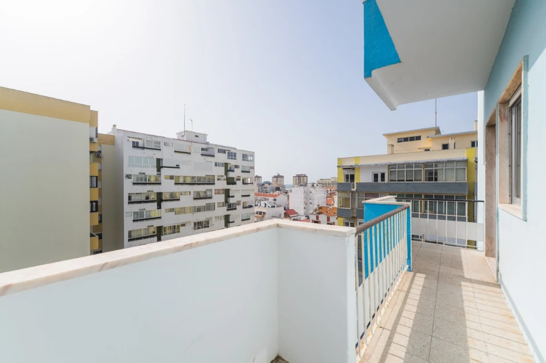 Apartamento T1 para Arrendamento em Costa da Caparica Foto 2