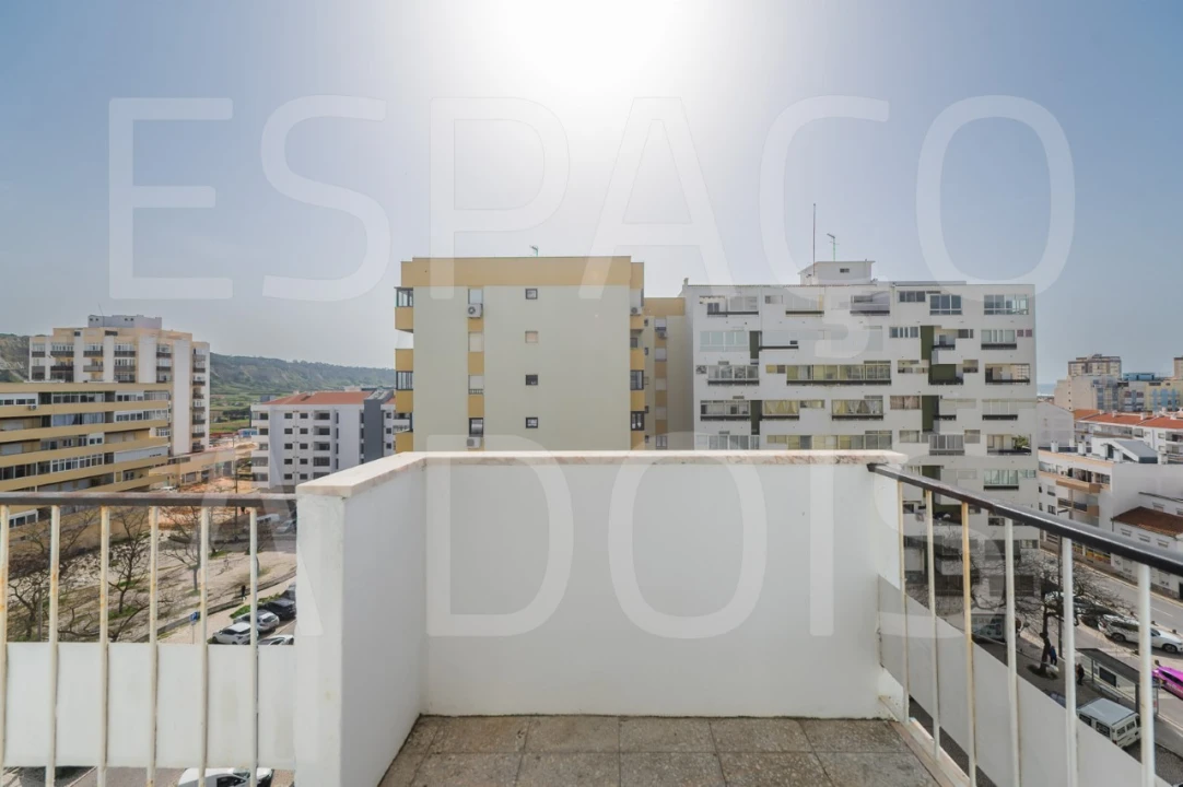 Apartamento T1 para Arrendamento em Costa da Caparica Foto 7