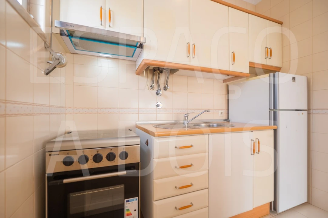 Apartamento T1 para Arrendamento em Costa da Caparica Foto 17